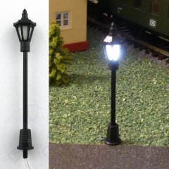 klassische Laterne Straßenlampe Parkleuchte LED weiß H0